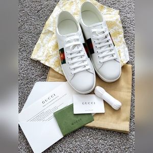 Gucci Ace Bee Sneakers